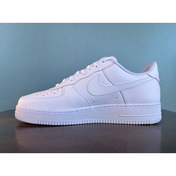 Nike Air Force 1 Low x Supreme Triple White Men's Size 12 CU9225-100 - Picture 3 of 10